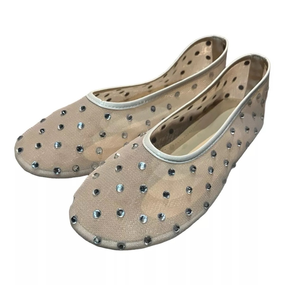 Elegant Beige Flats with Silver Accents
